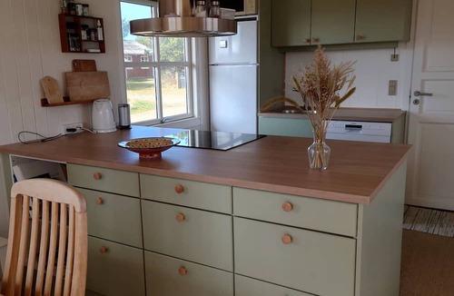 Lild Strand House | Lovely summer house on natural grounds