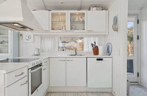 Grønninghoved Strand House | Lovely summer house with sea view