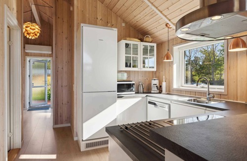 Vejby House | Lovely summer house with Spa close to the beach