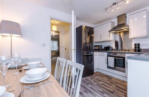 Bury House | Lovely three bed home Manchester