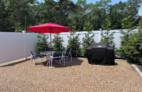 Lagoon Heights Apartment | Lovely two bedroom apartment with indoor fireplace