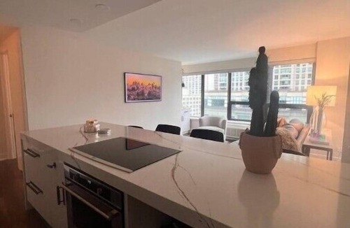 Near North Side Cabin | Lovely Two Bedroom Condo w/Pooln