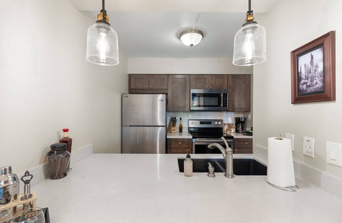 Entertainment District Condo | Lovely Unit Steps from Old Town