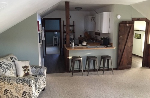 Richmond Apartment | Lovely Village Barn Apartment