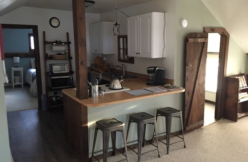 Richmond Apartment | Lovely Village Barn Apartment