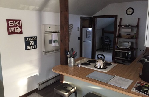 Richmond Apartment | Lovely Village Barn Apartment