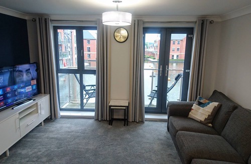 Stourport-on-Severn Apartment | Lovely water front apartment