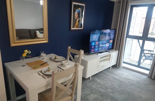 Stourport-on-Severn Apartment | Lovely water front apartment