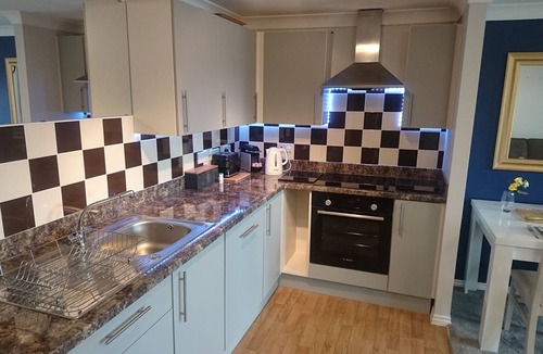 Stourport-on-Severn Apartment | Lovely water front apartment