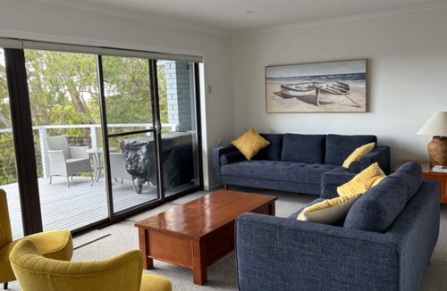 Macmasters Beach House | Lovely Water views in Beachview