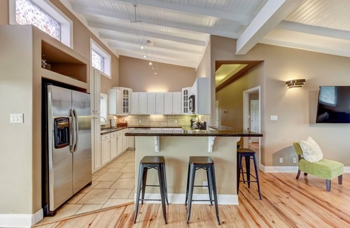 Granite Shoals House | Lovely Waterfront Getaway on Lake Cove With Concierge Services