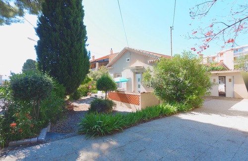 Toulon House | Lovely, well-equipped family home in a quiet area west of Toulon