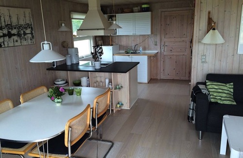 Lild Strand Cottage | Lovely wooden house in a beautiful location - close to the beach, dunes and forest