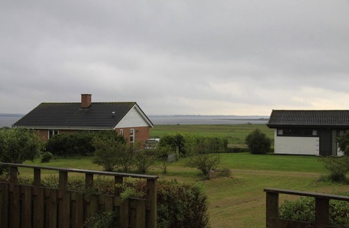 Ronbjerg House | Loverly holiday Cottage in Ørding Ferieby with view over the Limfjord.