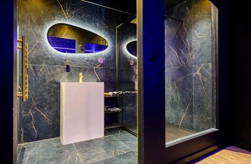 Tourcoing Apartment | Loveroom Ô Diable Des Plaisirs