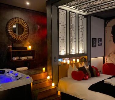 Lagrace-Dieu Apartment | Loveroom 50 nuances plus zen Expérience immersive & intimiste
