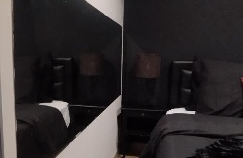 Saint-Amarin Apartment | Loveroom Chambre obscure