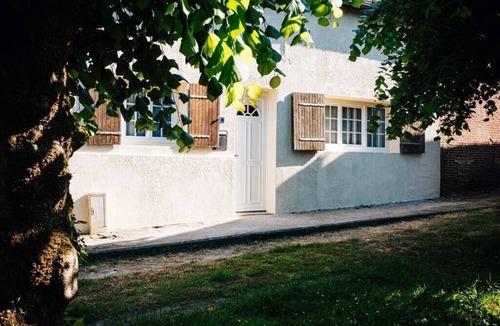 Moulins-la-Marche House | Loveroom Du Perche: house with balneo