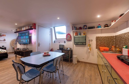 Templemars Apartment | Loveroom, The 80s; at Teddy's