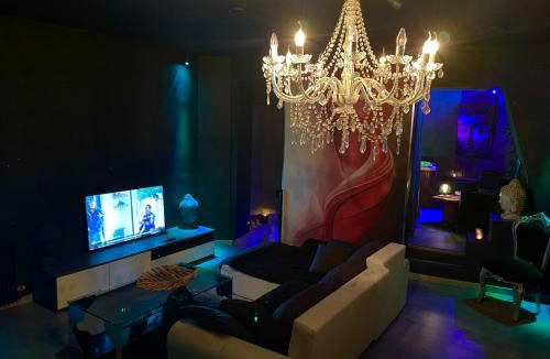 Valenciennes Hotel | loveroom21