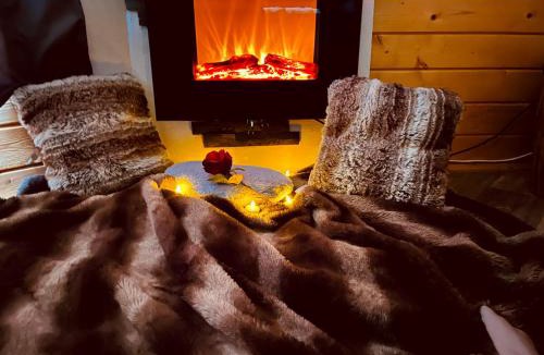 Urbes Ski Chalet | Lovers Nest