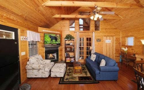 Sevierville Villa | Lovers Paradise
