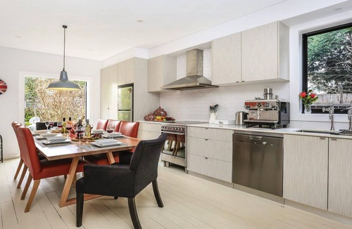 Mittagong House | Lovett – a home full of quirkiness