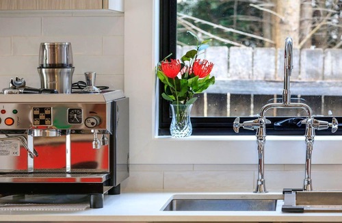 Mittagong House | Lovett – a home full of quirkiness