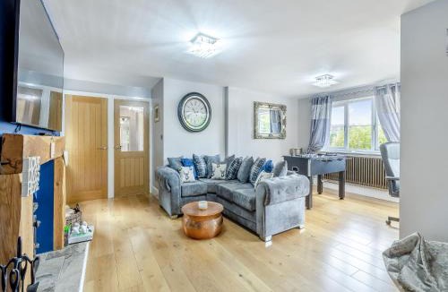 Elvaston House | Lovetts Bridge Cottage