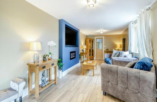 Elvaston House | Lovetts Bridge Cottage