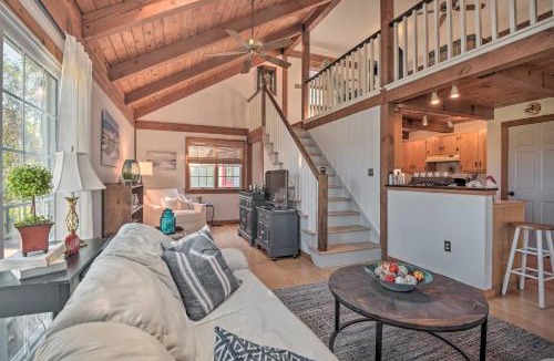 Lovettsville House | Lovettsville Cottage in Heart of Wine Country