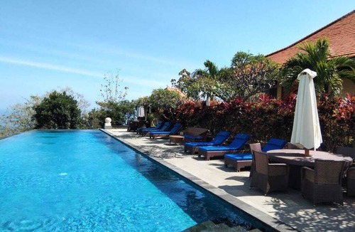 Kayu Putih Villa | Lovina hillside & ocean view villas