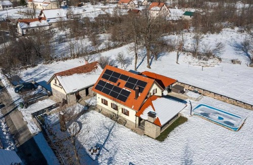 Lovinac House | Lovinac Spa by Režek Three bedroom villa with pool and hot tub