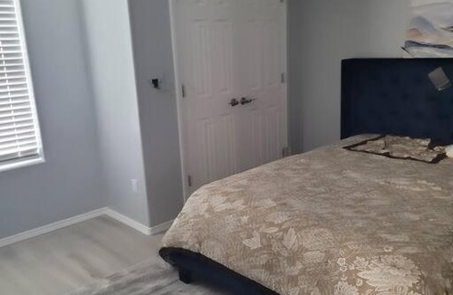 Roswell House | Loving, cozy and peaceful 2 bedroom home