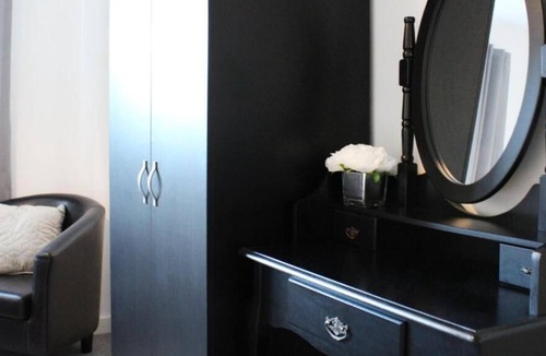 Abingdon Apartment | Low Cost, Pet Friendly 4 Bed + Parking (06)