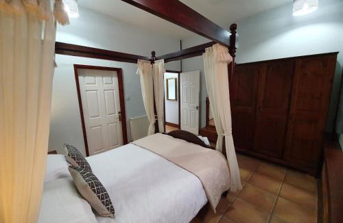 Waldringfield Ski Chalet | Low Farm Cottages