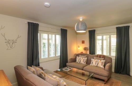 Scawton House | Low Grounds Cottage