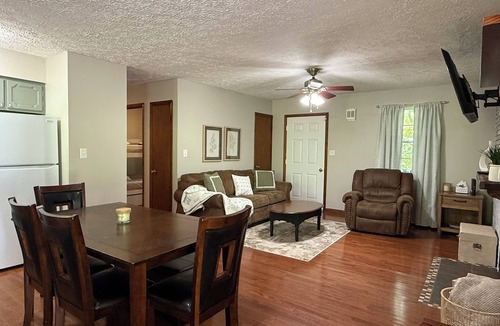 Shoals House | Low Key Living Hideaway