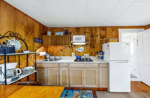 Pemaquid Beach Cabin | Low Tide Cabin @ Pemaquid Beach