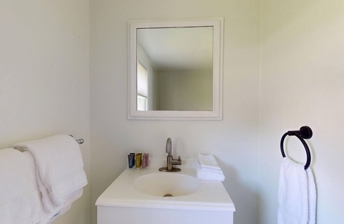 Lower Township Villa | Low Tide Estate - [1BD, 1BA, POOL]