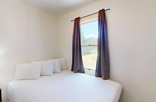 Lower Township Villa | Low Tide Estate - [1BD, 1BA, POOL]