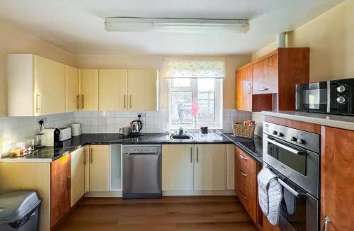 Howlett End House | Lowal House - Uk46054