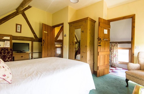 Pembridge Hotel | Lowe Farm - Bed & Breakfast Leominster
