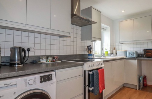 Pendoggett Cottage | Lowenek