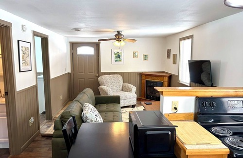 Town of Scriba Apartment | Lower 2-Bed Apartment @ Creamery Meadows Apt 1