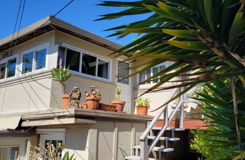 Bella Vista Apartment | Lower apartment at 816 E 28th street.