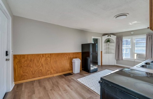 Watertown Apartment | Lower Apartment on Pine Street