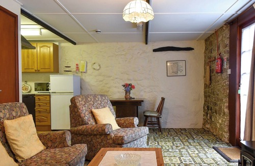 Newton Abbot Cottage | Lower Chinkwell-UK12426