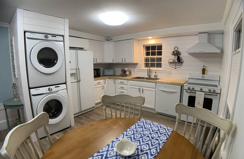 West Dennis House | Lower County Bunk House