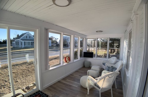 West Dennis House | Lower County Bunk House